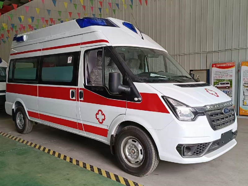 福特全順V348長軸高頂負(fù)壓救護(hù)車