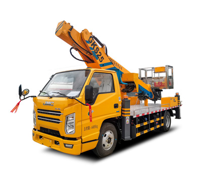 高空作業(yè)車(chē)