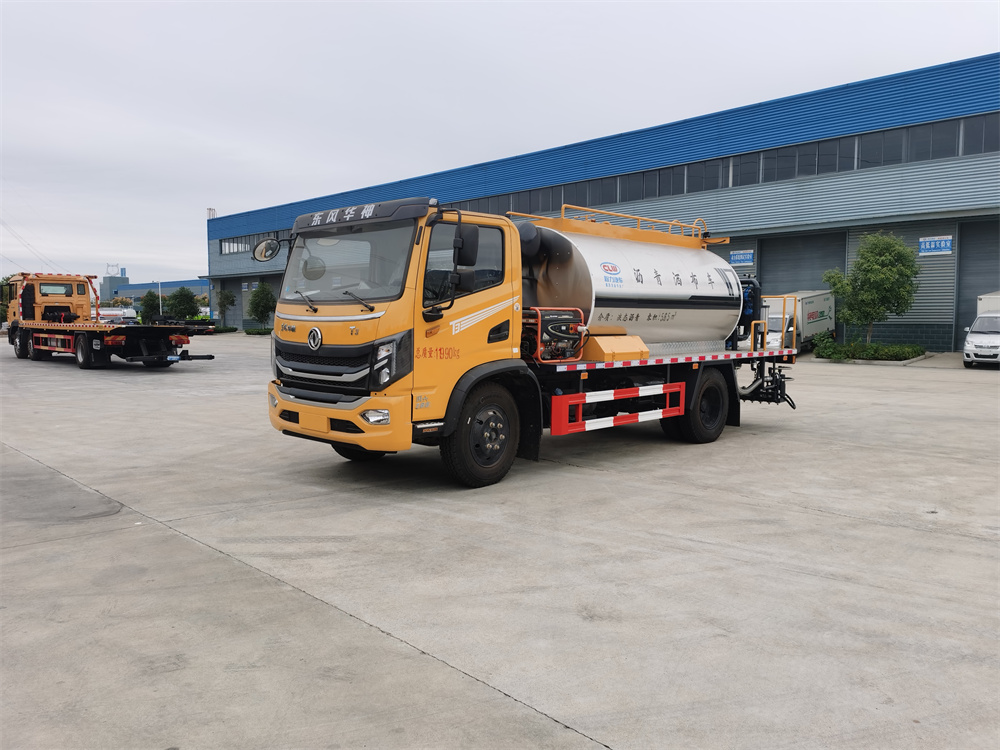 東風華神T3智能型瀝青灑布車【6.3立方】