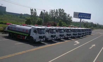 程力集團(tuán)東風(fēng)D6L后雙橋抑塵車灑水車十臺(tái)連發(fā)